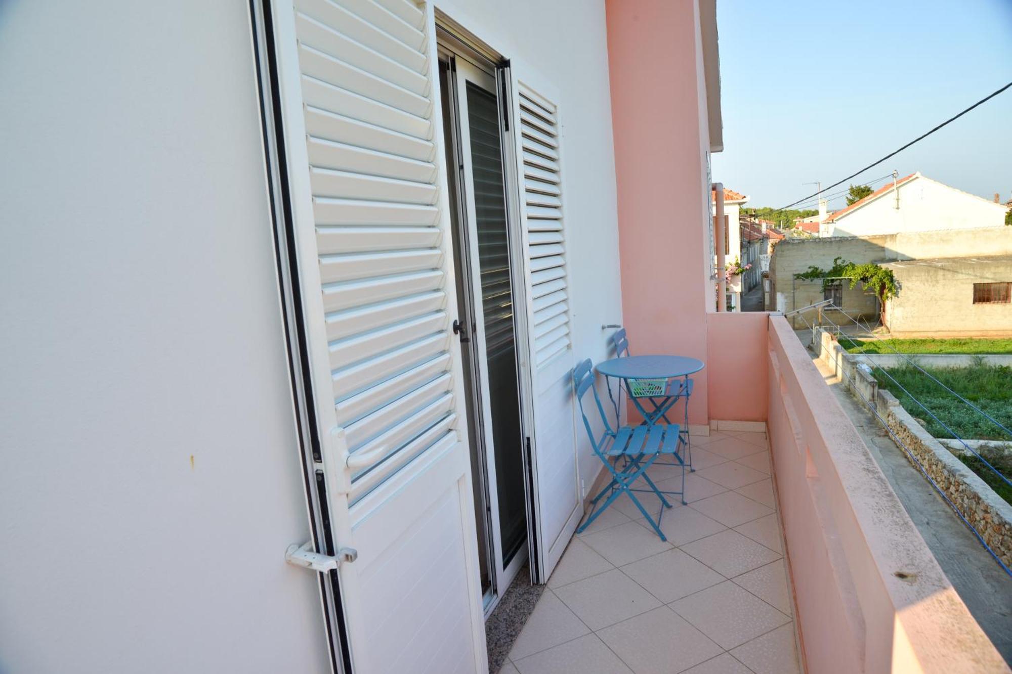 Apartments Lonic Kukljica Bilik gambar