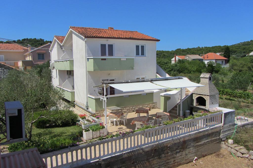 Apartments Lonic Kukljica Luaran gambar