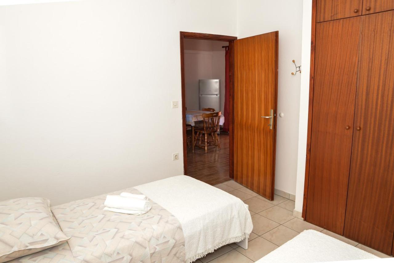 Apartments Lonic Kukljica Luaran gambar